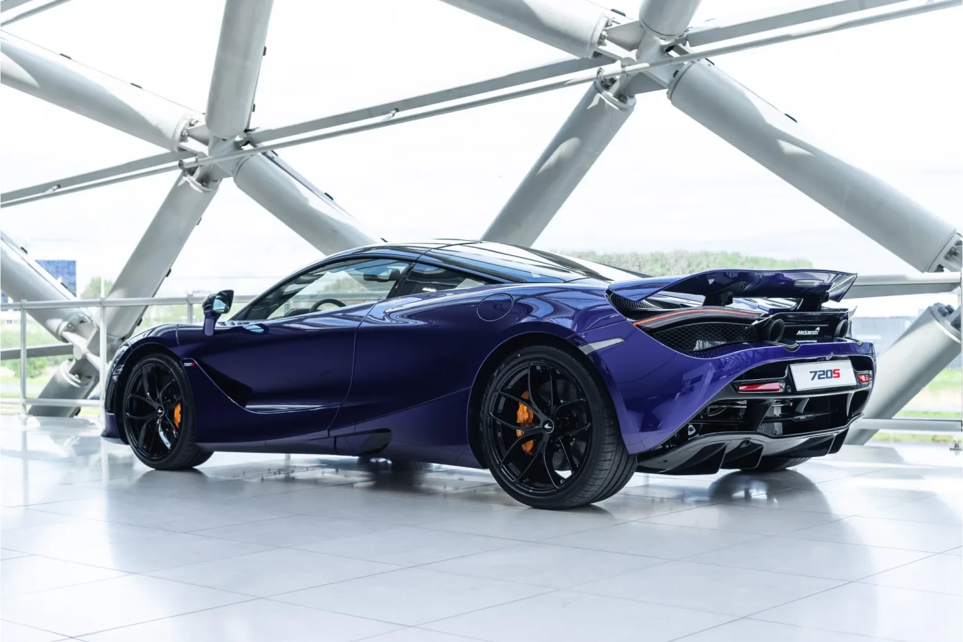 2023 McLaren 720S Performance angeboten von einem offiziellen McLaren und Morgan-Vertragshändler in Utrecht, Niederlande, Foto 20 von 25