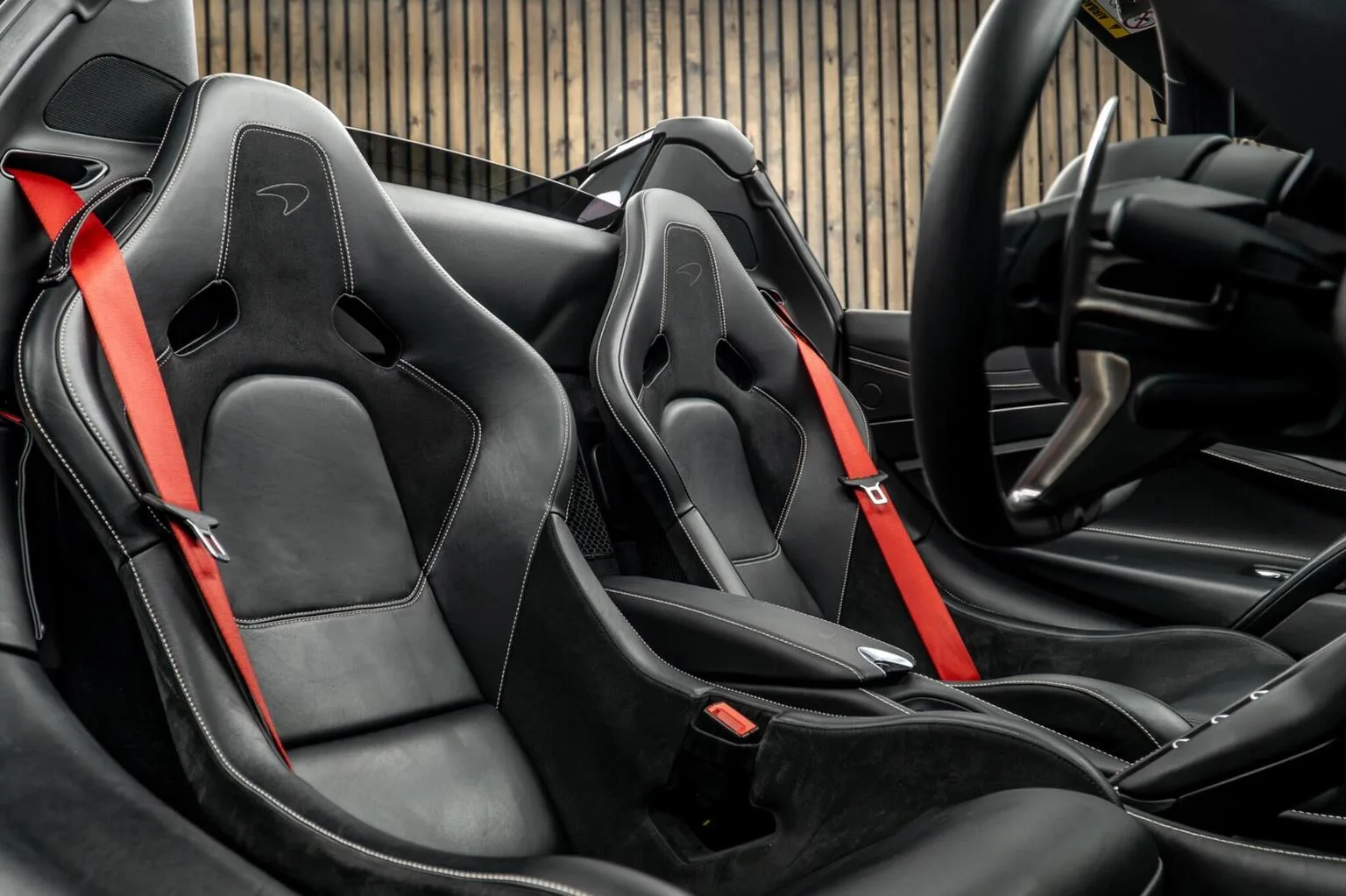 2023 McLaren 750S Spider, 2/30