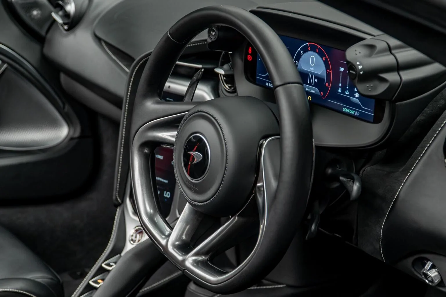 2023 McLaren 750S Spider, 27/30