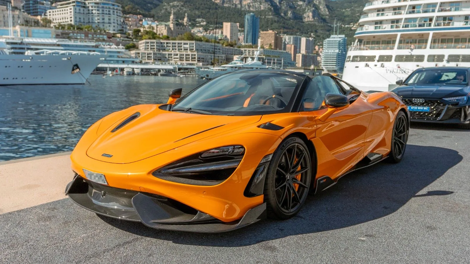 2023 McLaren 765LT Spider proposée par un spécialiste de la supercar à Riga, Lettonie, photo principale