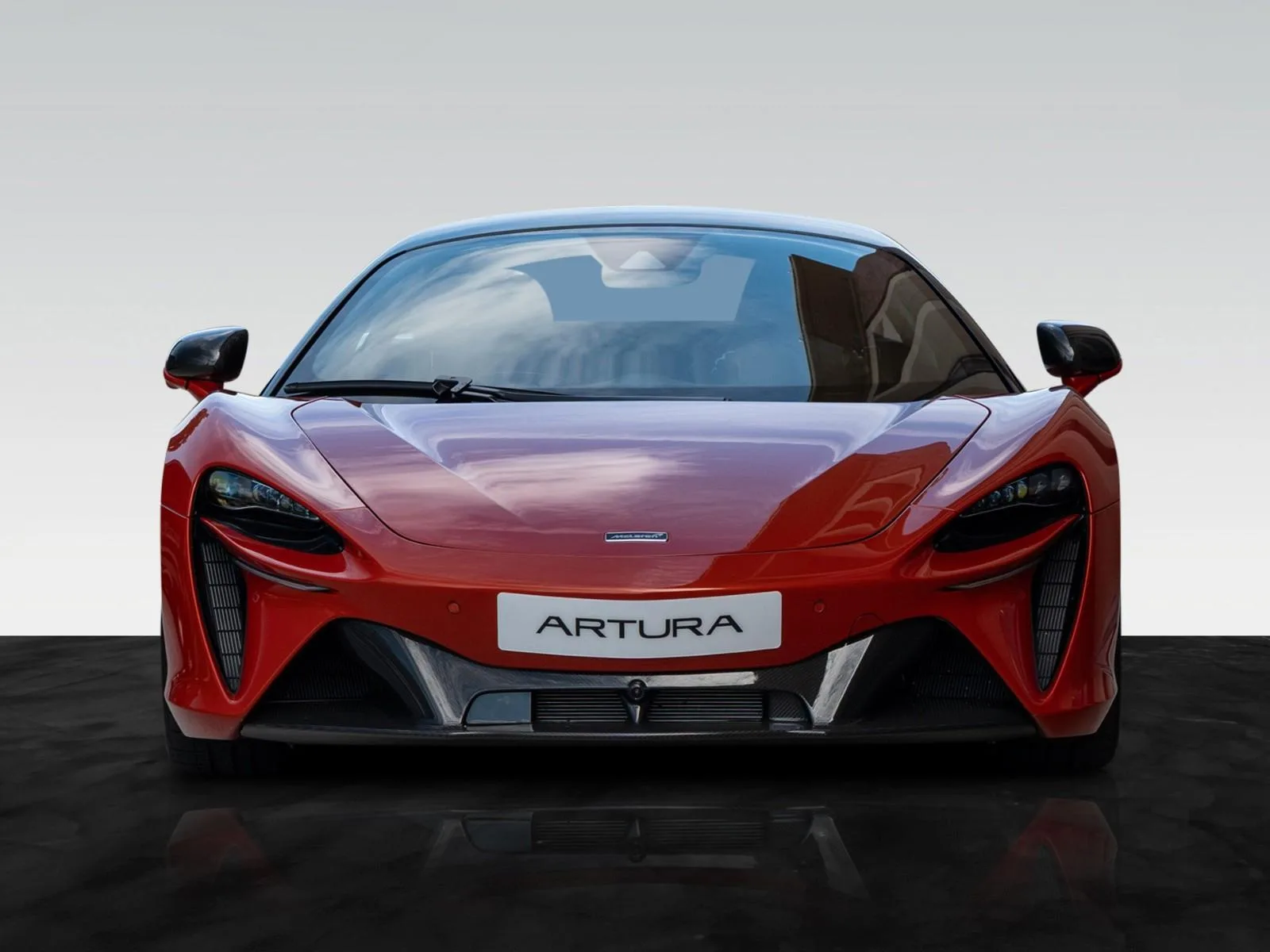2023 McLaren Artura, 2/28
