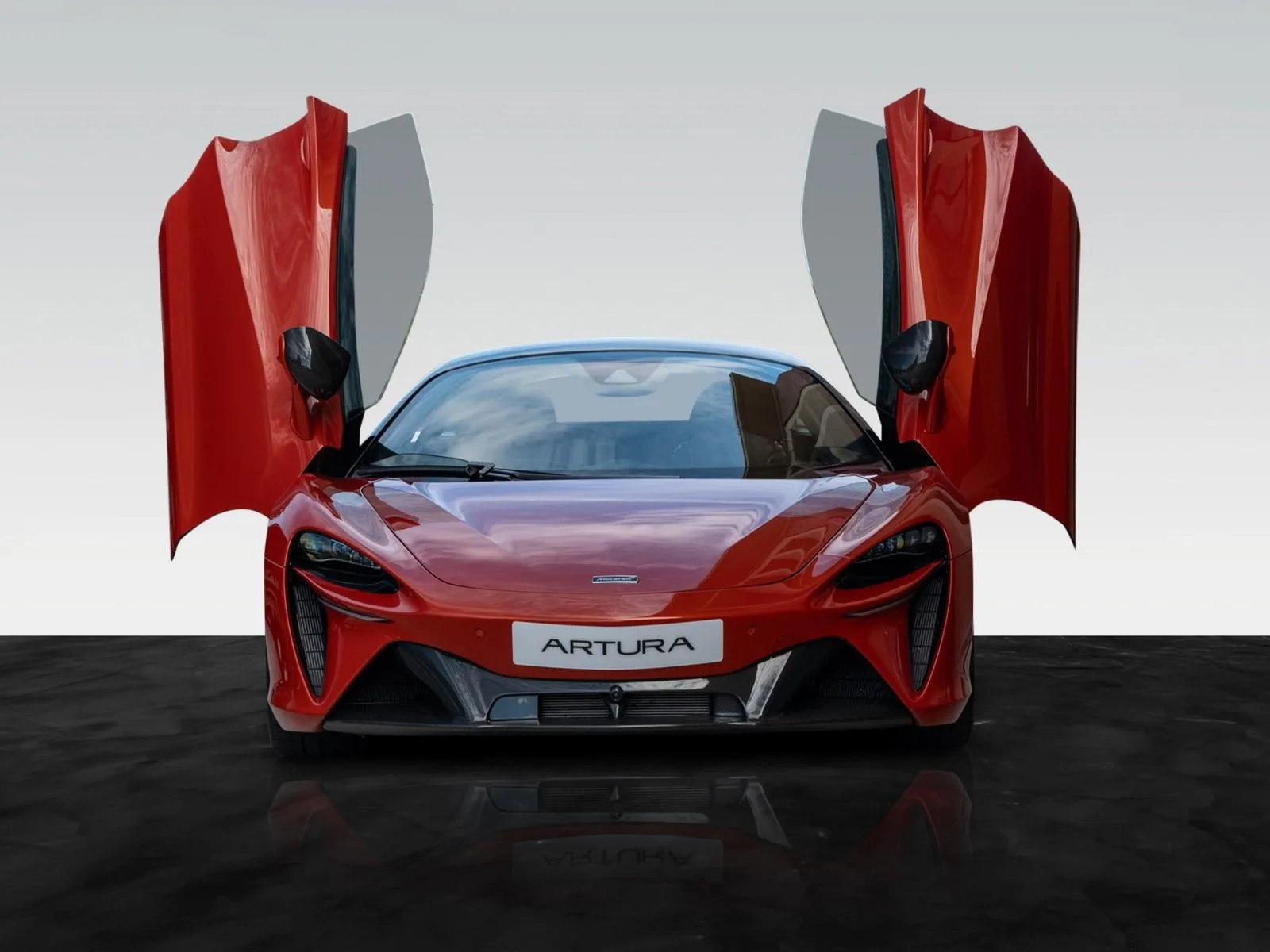 2023 McLaren Artura, 3/28