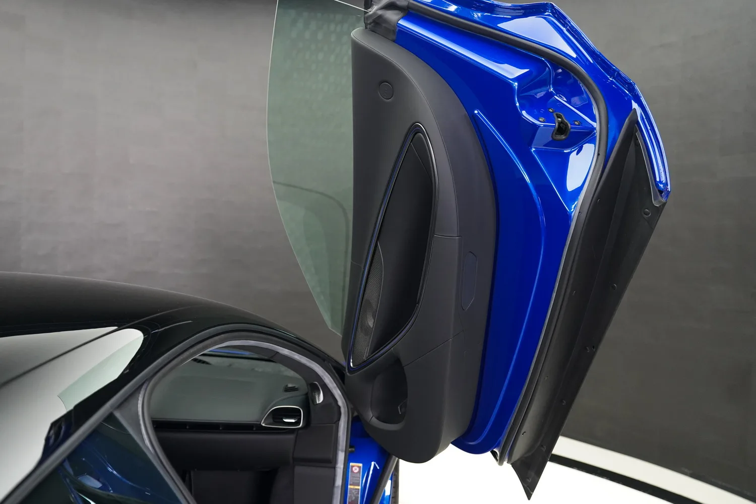 2023 McLaren Artura, 6/12