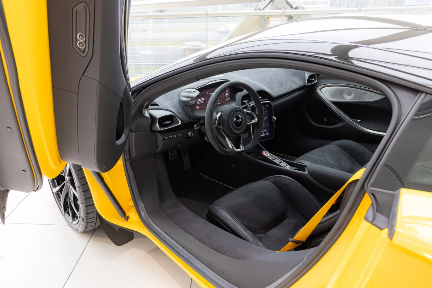 2023 McLaren Artura proposée par un concessionnaire agréé McLaren et Morgan à Utrecht, Pays-Bas, photo 3 sur 25