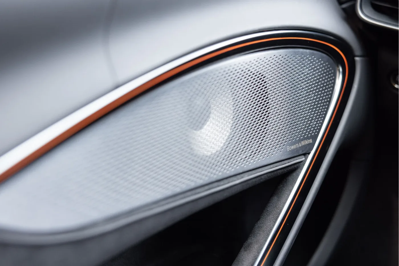 2023 McLaren Artura proposée par un concessionnaire agréé McLaren et Morgan à Utrecht, Pays-Bas, photo 20 sur 25