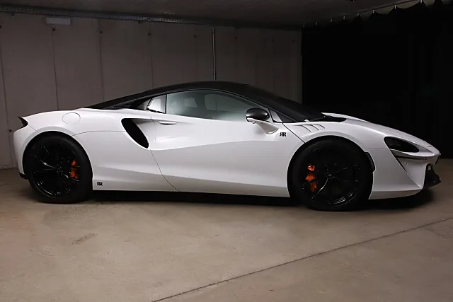 2023 McLaren Artura Performance, 3/30