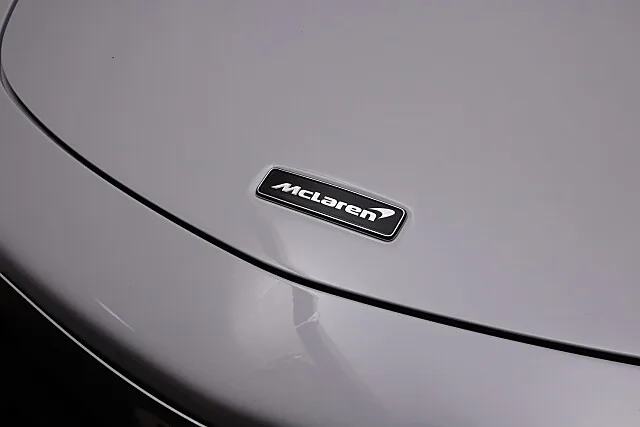 2023 McLaren Artura Performance, 9/30