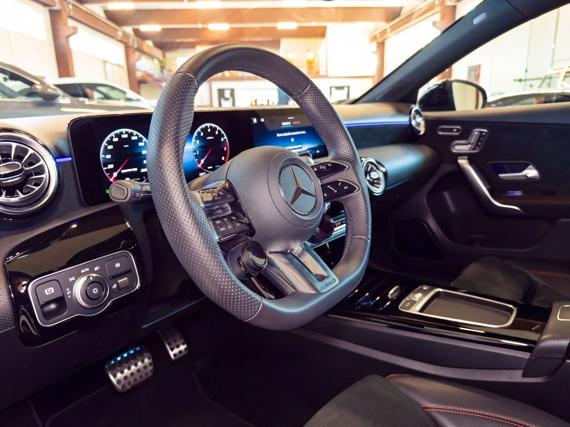 2023 Mercedes-AMG A 35, 12/15