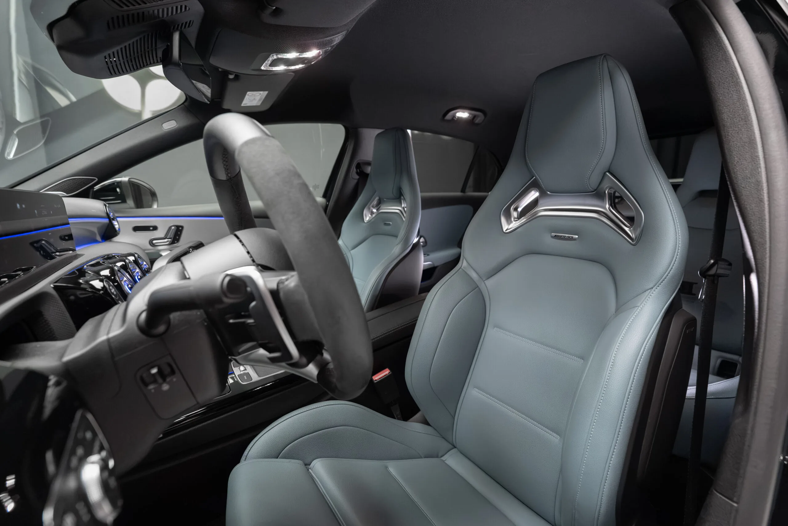 2023 Mercedes-AMG A 45 S, 28/30