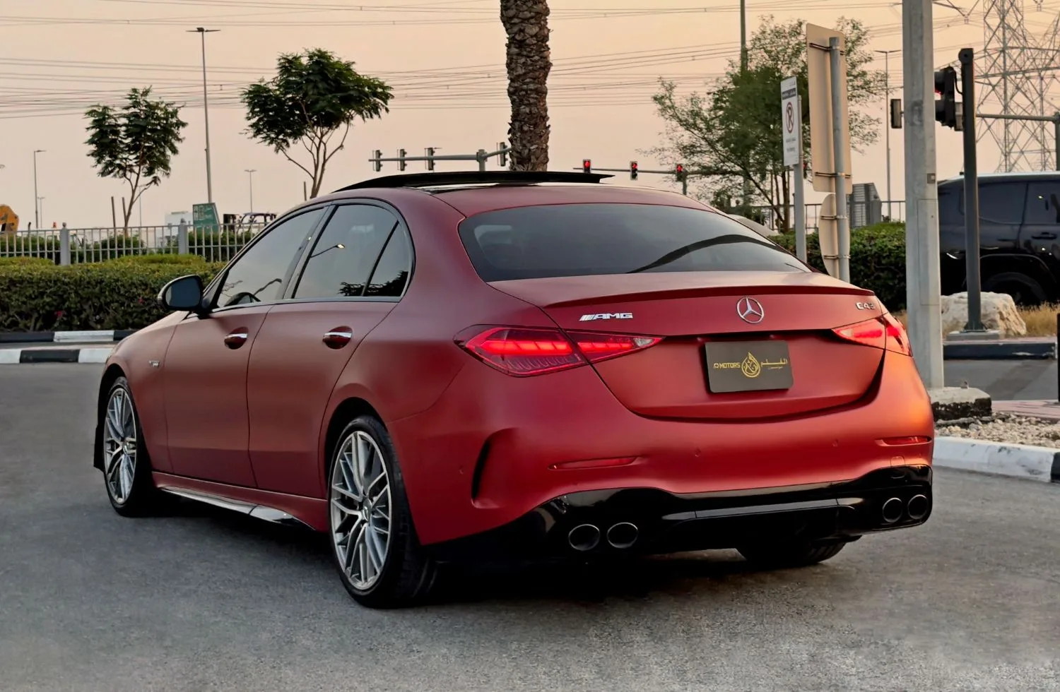 2023 Mercedes-AMG C 43 4matic proposée par un concessionnaire spécialisé à Dubai, Émirats arabes unis, photo 5 sur 13