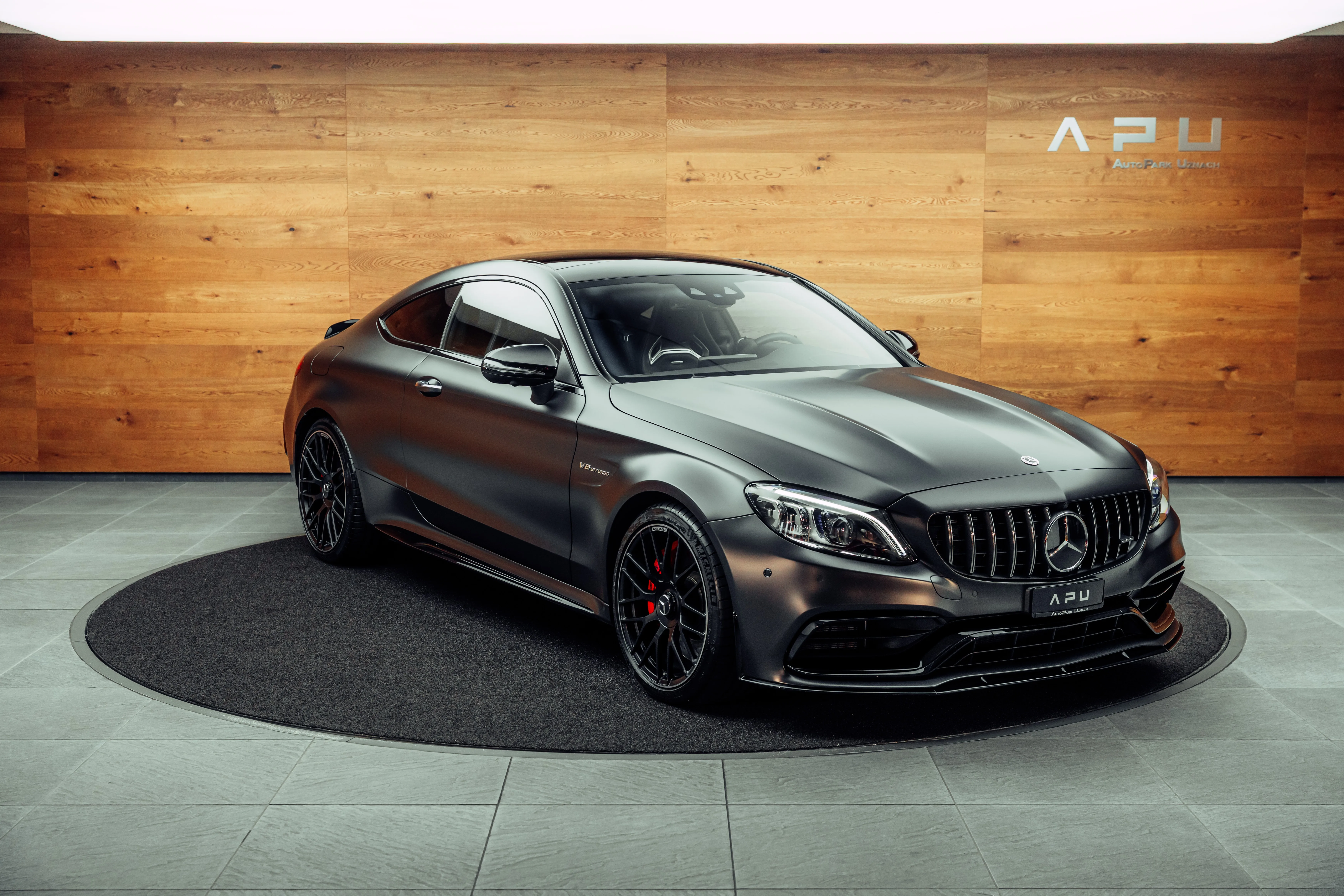 2023 Mercedes-AMG C 63 S Coupé angeboten von einem Fachhändler in Uznach, Schweiz, Hauptfoto
