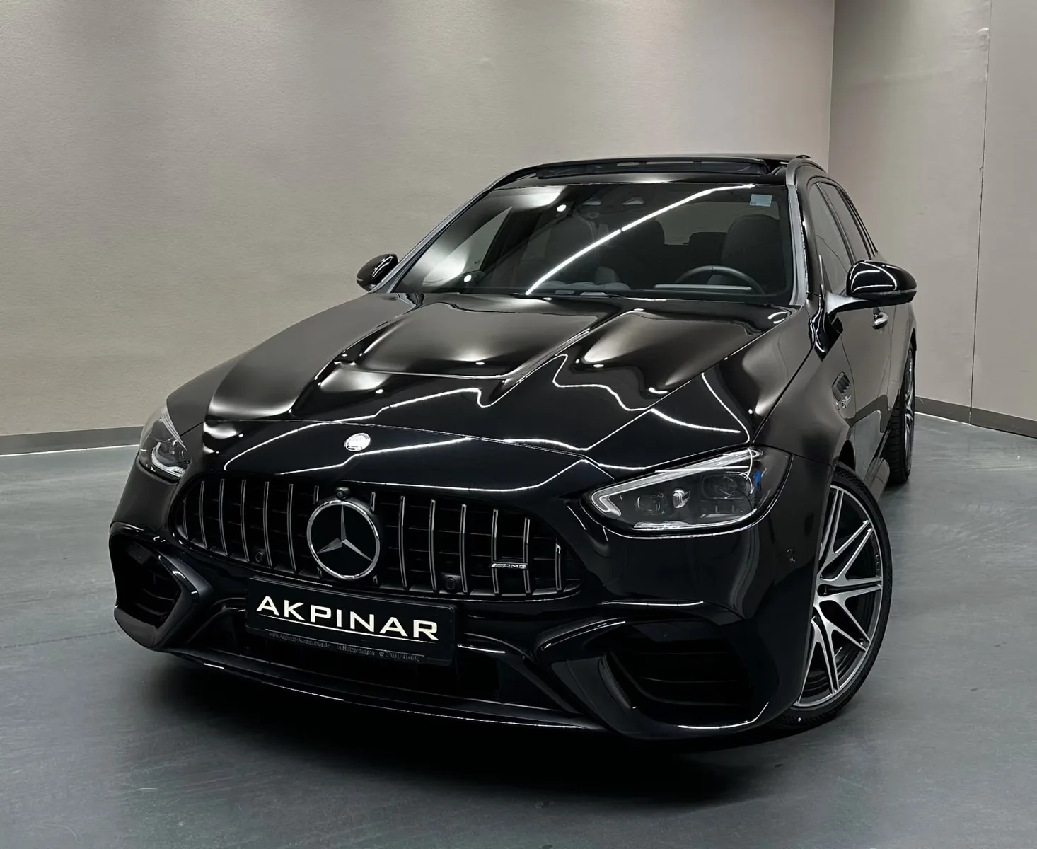 2023 Mercedes-AMG C 63 S E Performance Estate, 2/26