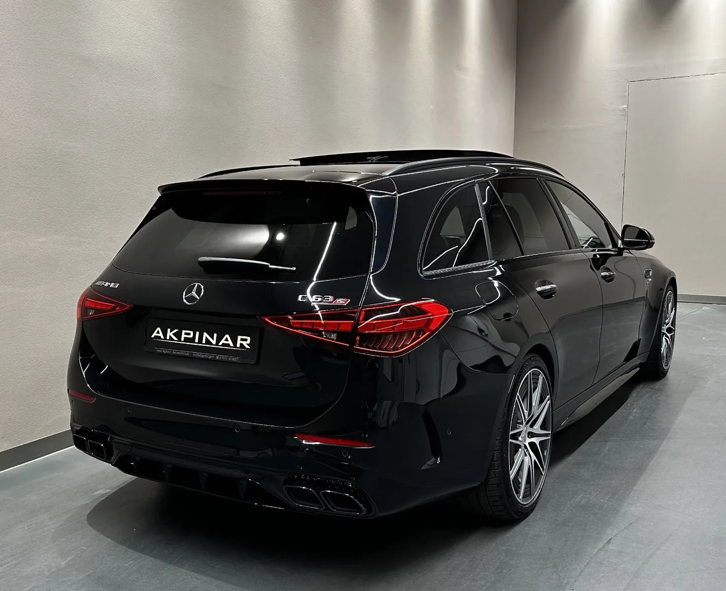 2023 Mercedes-AMG C 63 S E Performance Estate, 7/26