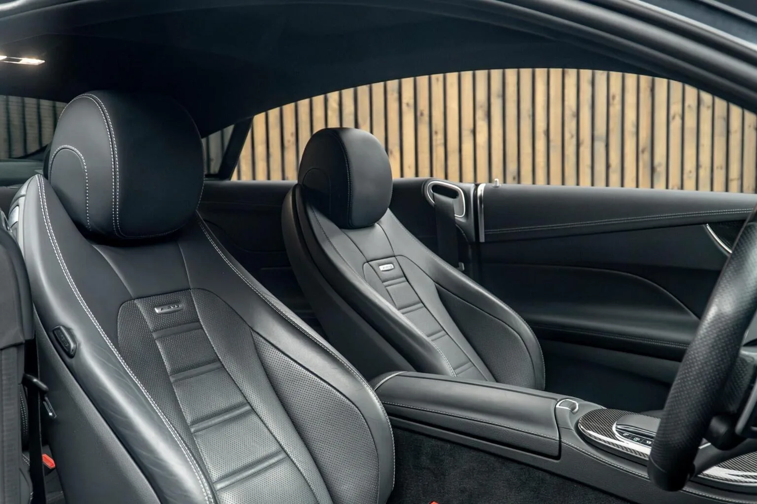 2023 Mercedes-AMG E 53 Coupé Night Edition, 2/30