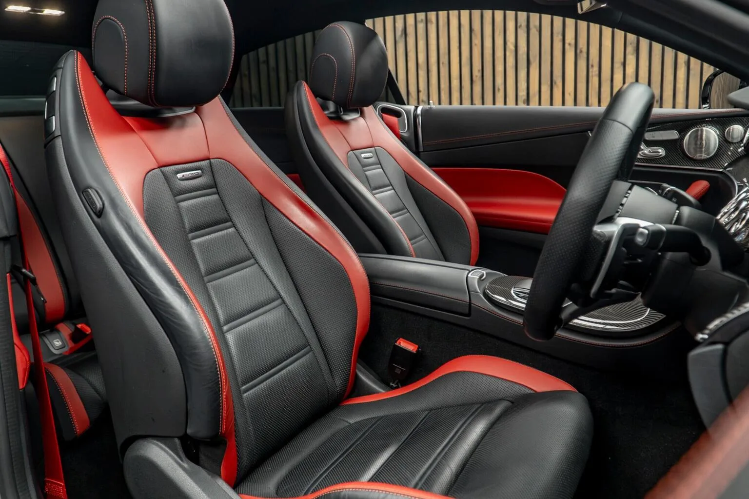 2023 Mercedes-AMG E 53 Coupé Night Edition, 2/30