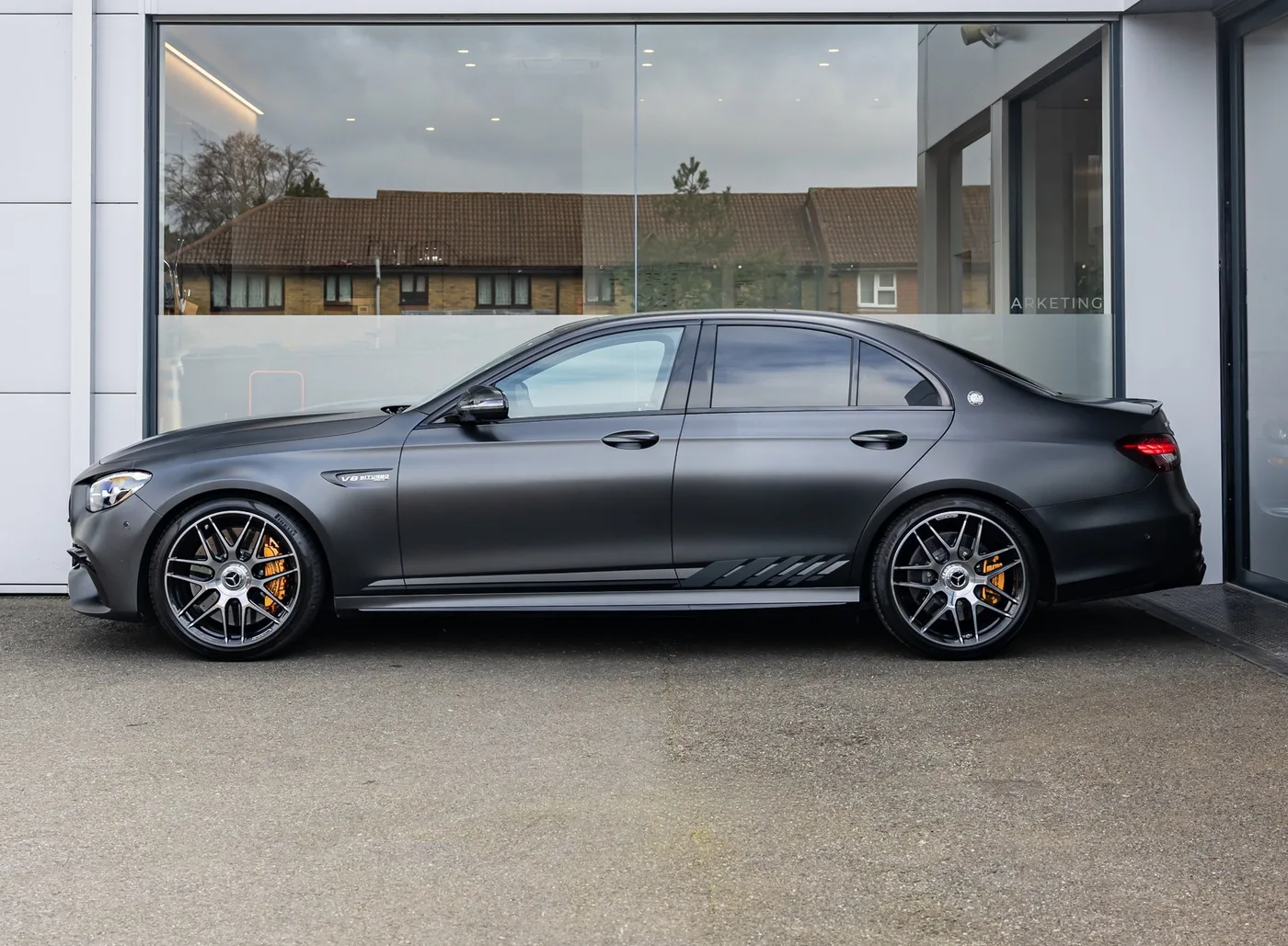 2023 Mercedes-AMG E 63 S angeboten von einem Fachhändler in Banstead, Vereinigtes Königreich, Foto 3 von 15