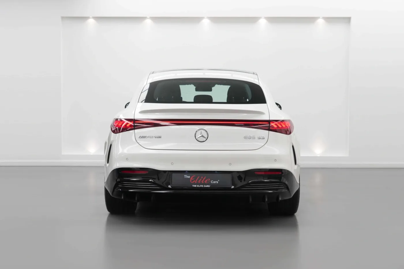 2023 Mercedes-AMG EQS 53 4MATIC+ angeboten von einem Fachhändler in Dubai, Vereinigte Arabische Emirate, Foto 4 von 10
