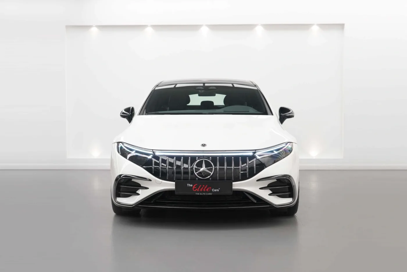 2023 Mercedes-AMG EQS 53 4MATIC+ angeboten von einem Fachhändler in Dubai, Vereinigte Arabische Emirate, Foto 6 von 10