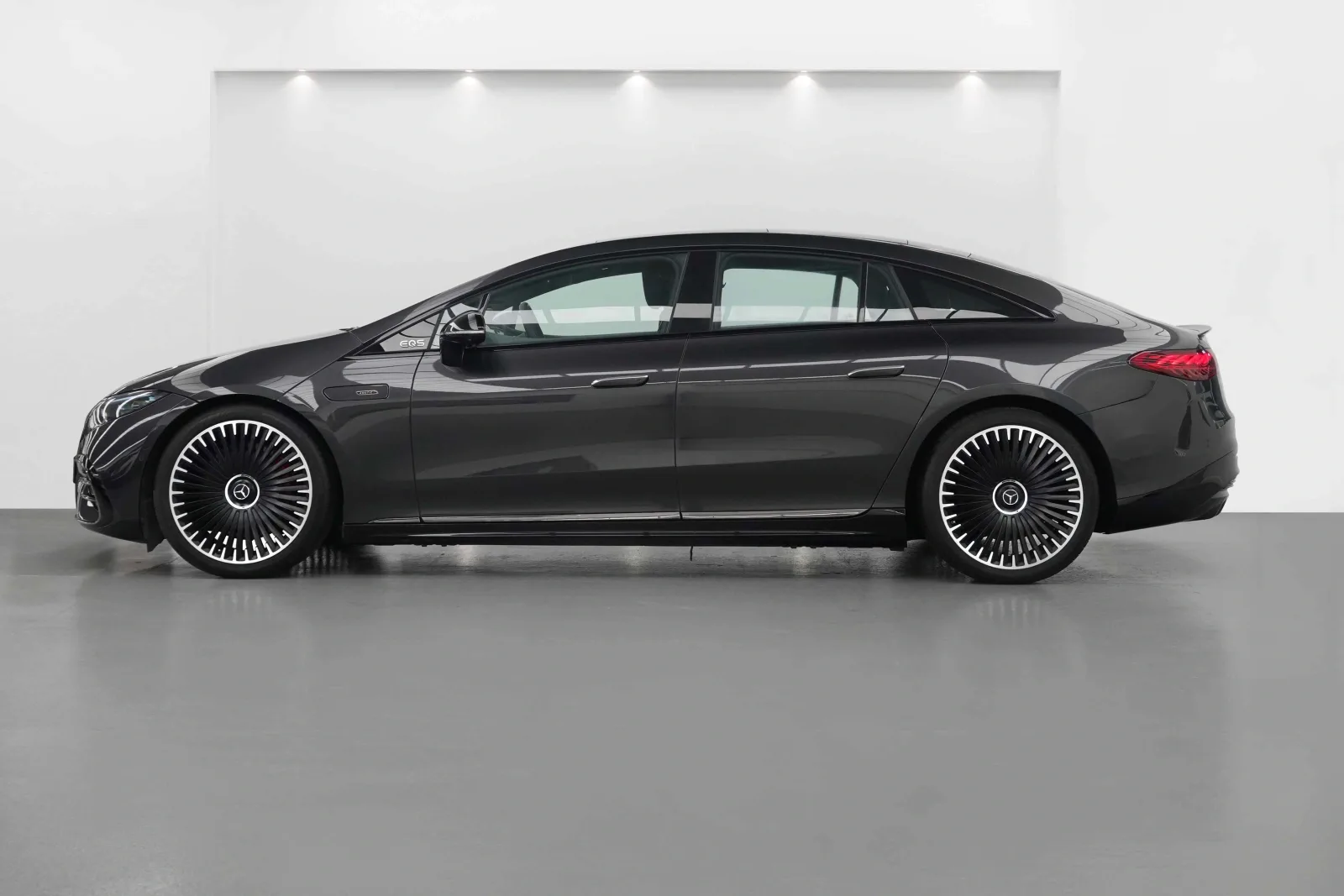 2023 Mercedes-AMG EQS 53 4MATIC+, 2/14