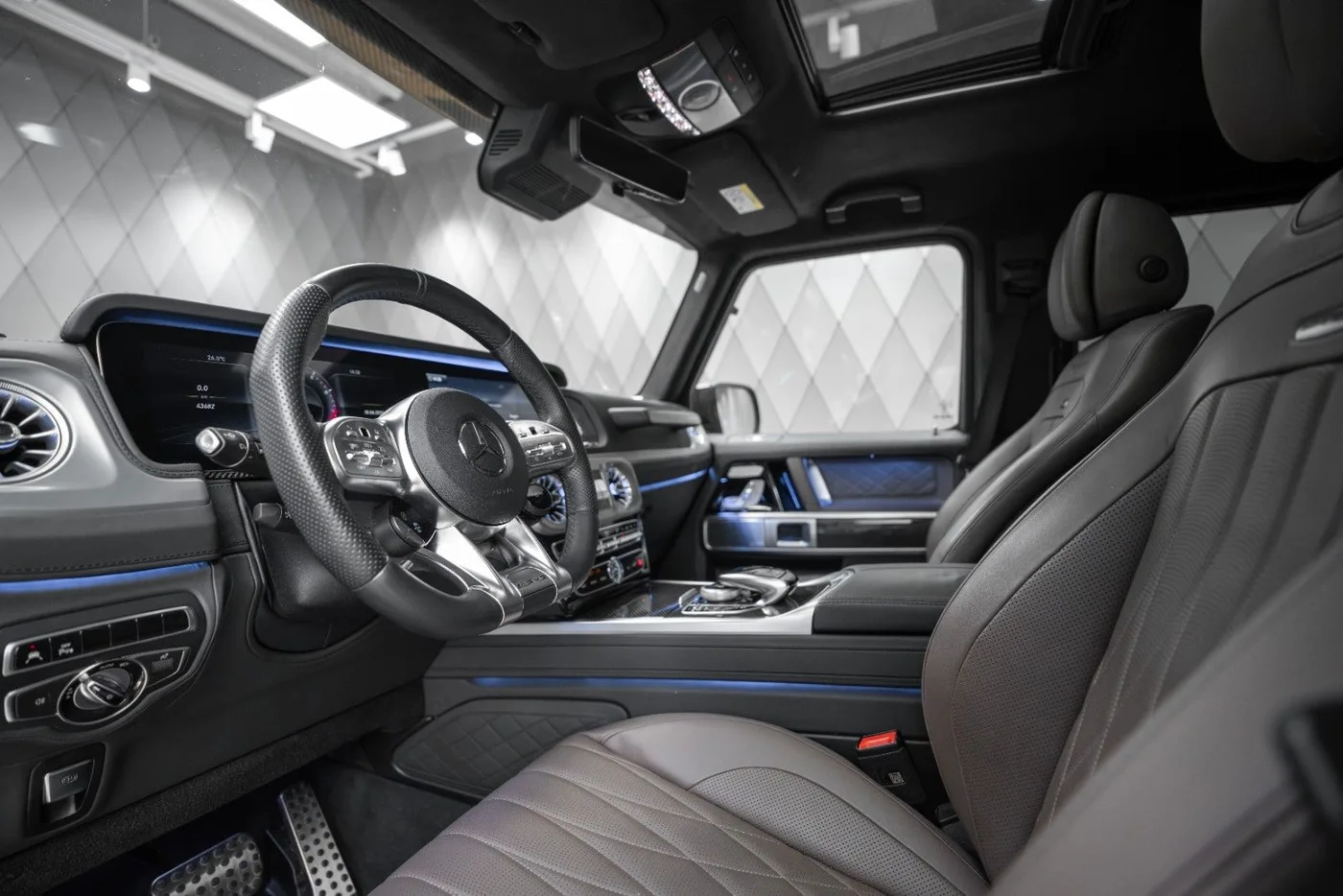 2023 Mercedes-AMG G 63 4x4² proposée par un spécialiste de la supercar à Schenefeld, Allemagne, photo 14 sur 25