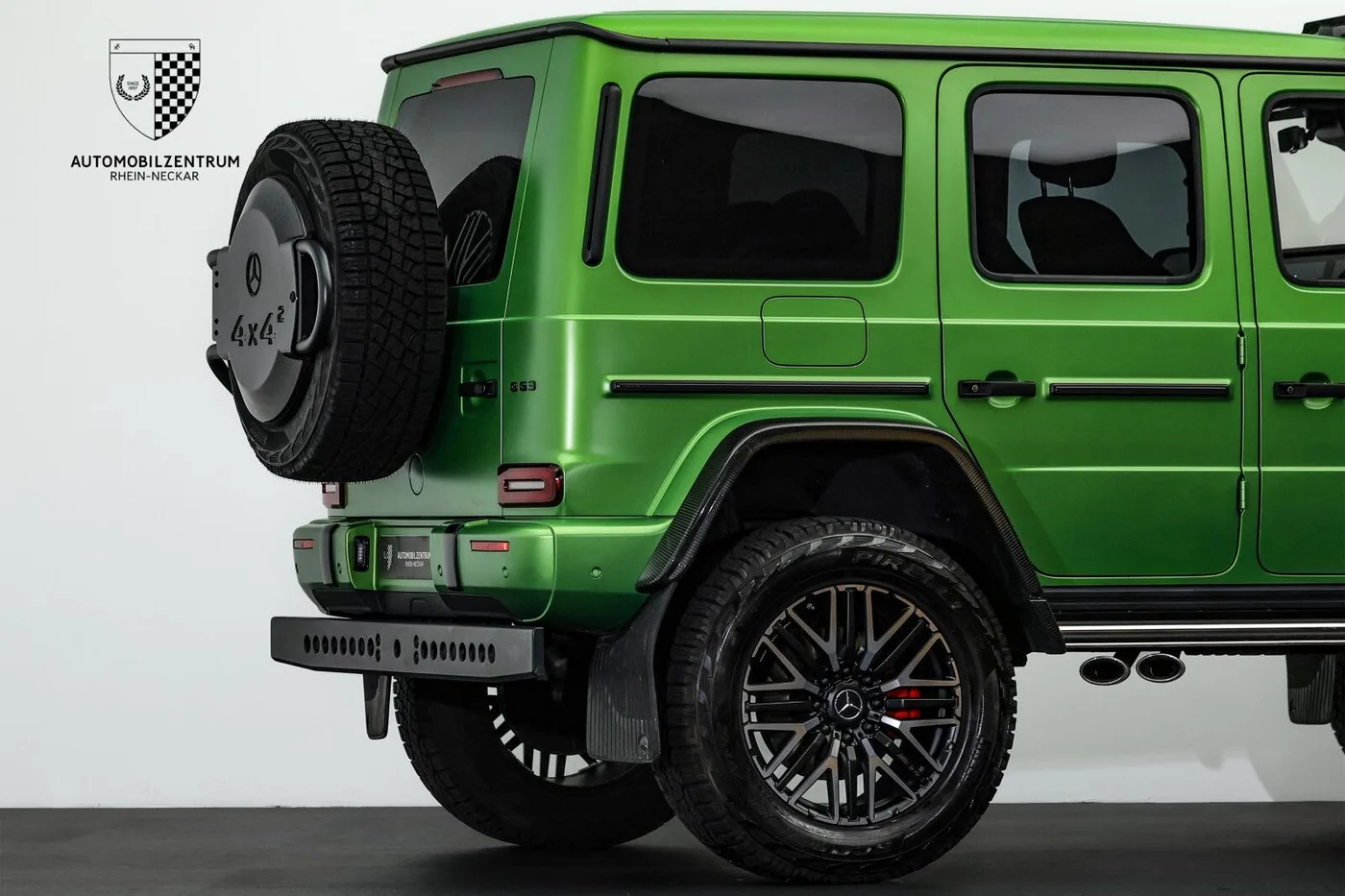 2023 Mercedes-AMG G 63 4x4² offered by a supercar dealer in Viernheim, Germany, photo 17 of 25