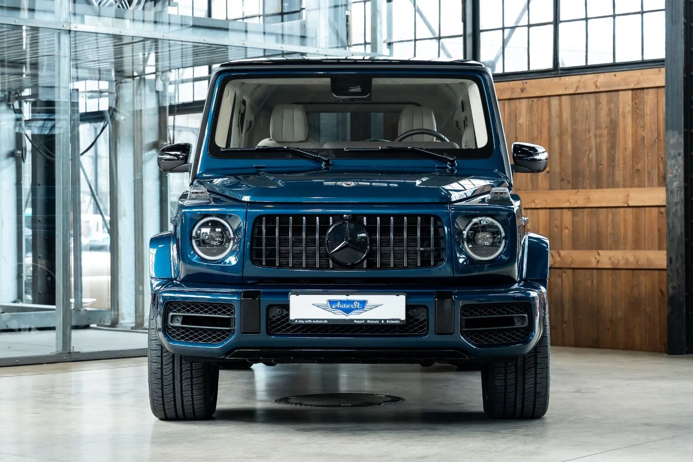 2023 Mercedes-AMG G 63 proposée par un concessionnaire spécialisé à Neuss, Allemagne, photo 3 sur 10