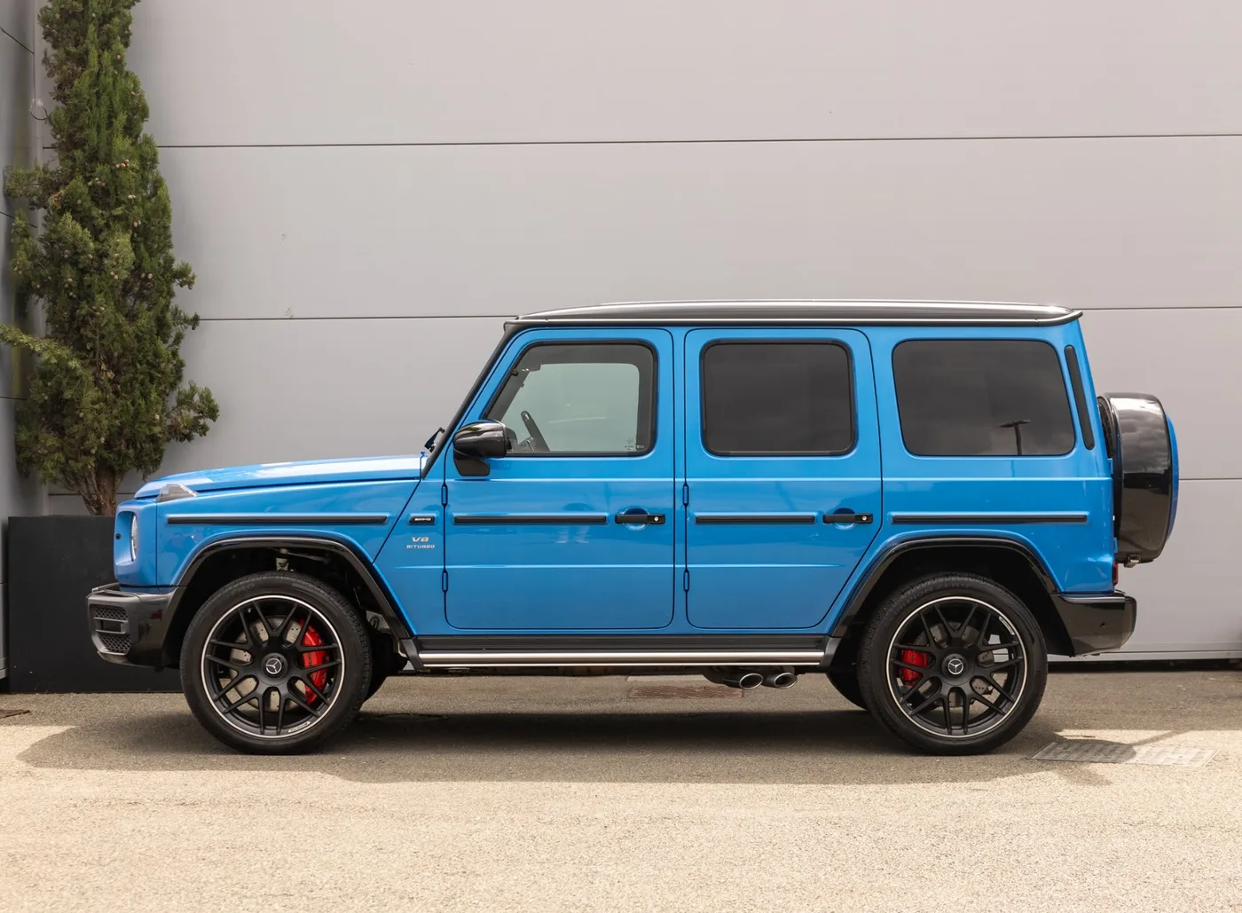 2023 Mercedes-AMG G 63 proposée par un concessionnaire spécialisé à Banstead, Royaume-Uni, photo 3 sur 15