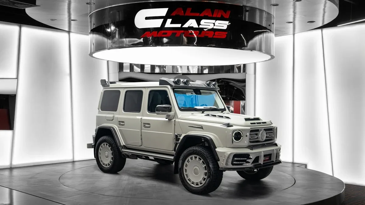 2023 Mercedes-AMG G 63 4x4 angeboten von einem Fachhändler in Dubai, Vereinigte Arabische Emirate, Hauptfoto