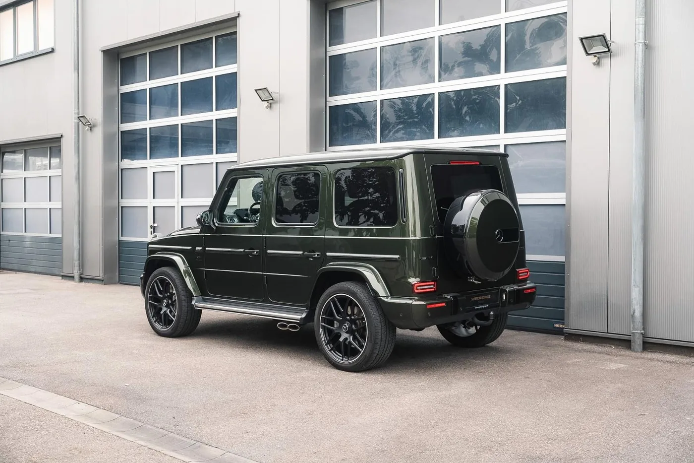 2023 Mercedes-AMG G 63 MANUFAKTUR offered by a supercar dealer in Munich, Germany, photo 3 of 22
