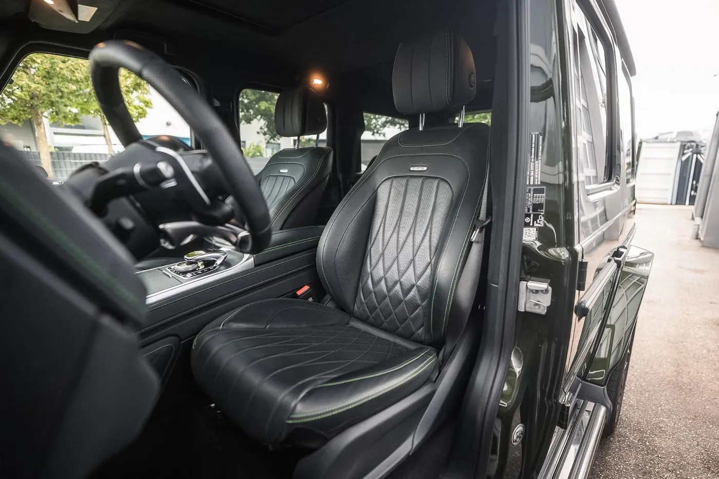 2023 Mercedes-AMG G 63 MANUFAKTUR offered by a supercar dealer in Munich, Germany, photo 9 of 22