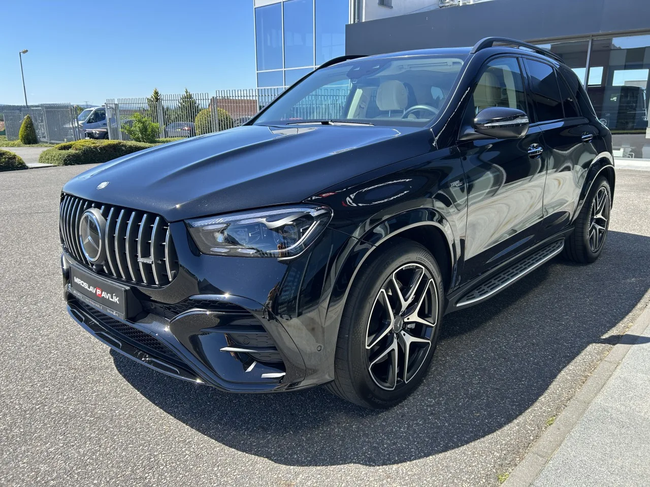 2023 Mercedes-AMG GLE 53 4MATIC+ angeboten von einem Fachhändler in Písek, Tschechien, Foto 3 von 37