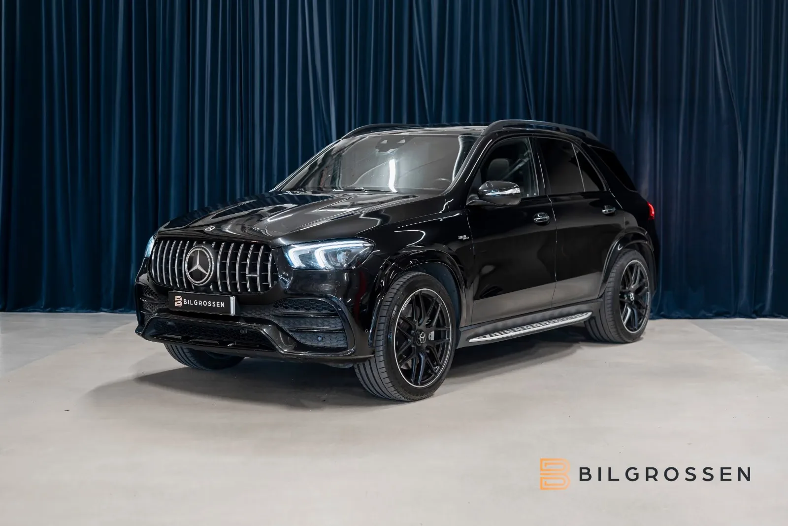 2023 Mercedes-AMG GLE 53 4MATIC+ proposée par un concessionnaire spécialisé à Täby, Suède, photo principale