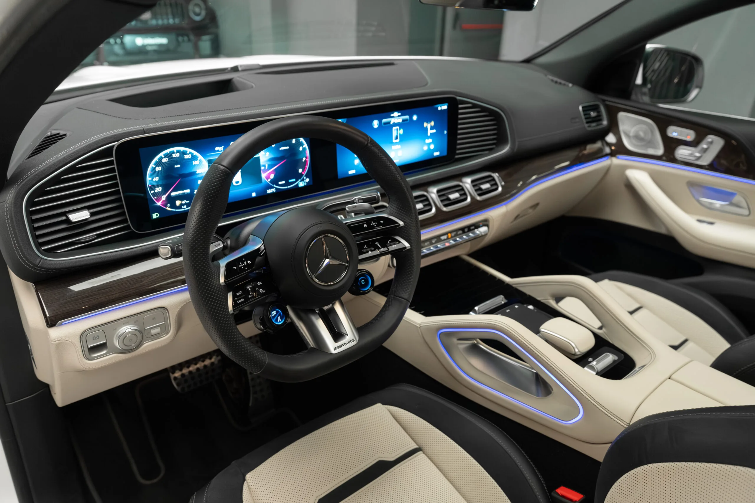 2023 Mercedes-AMG GLE 53 Coupé 4MATIC+, 16/30