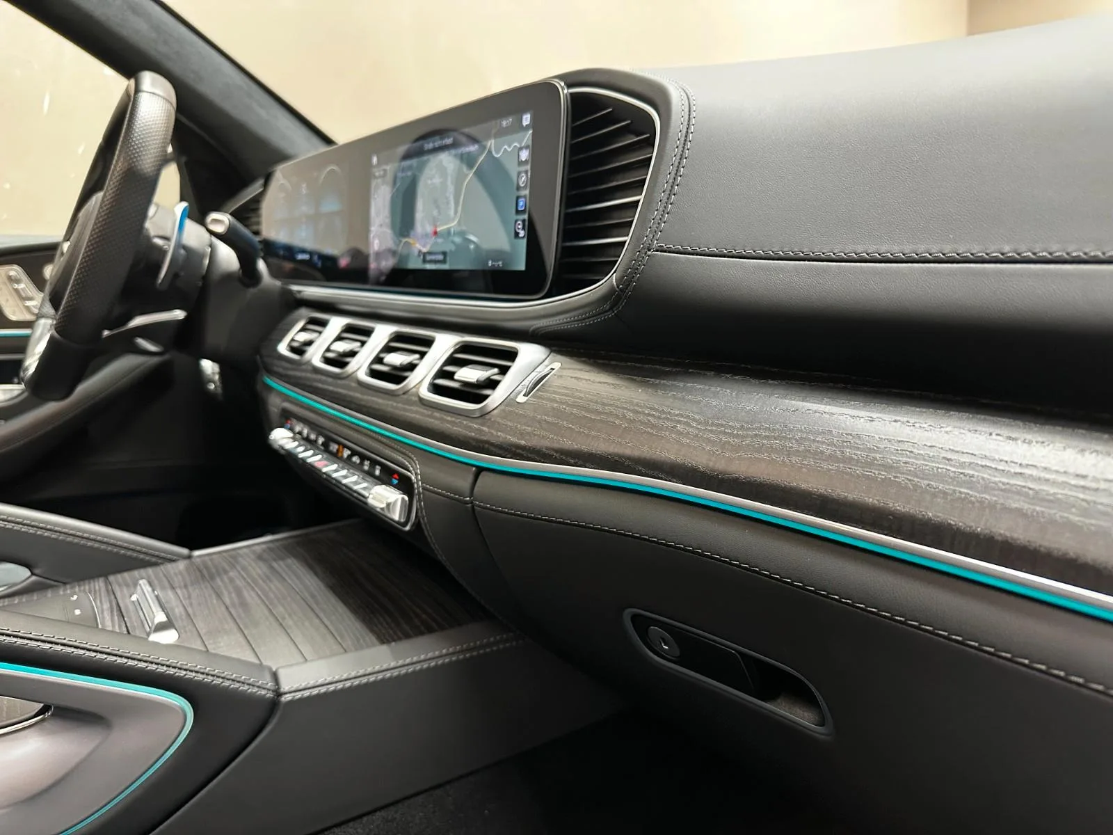 2023 Mercedes-AMG GLS 63, 30/30