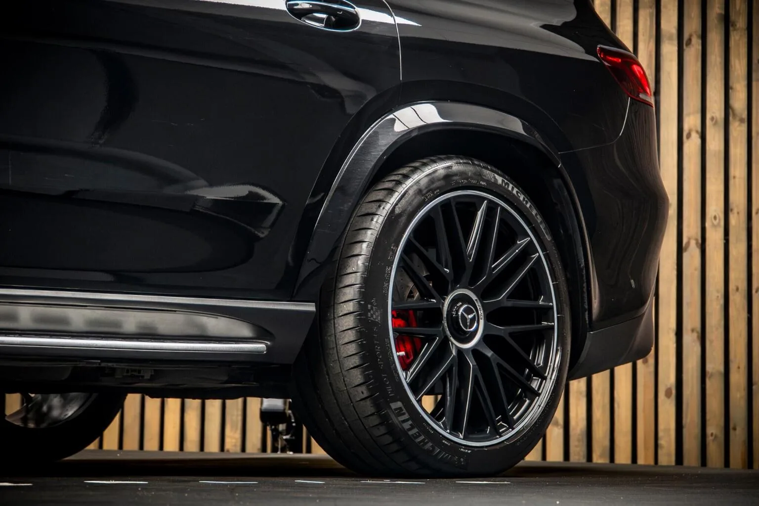 2023 Mercedes-AMG GLS 63 Night Edition, 15/30