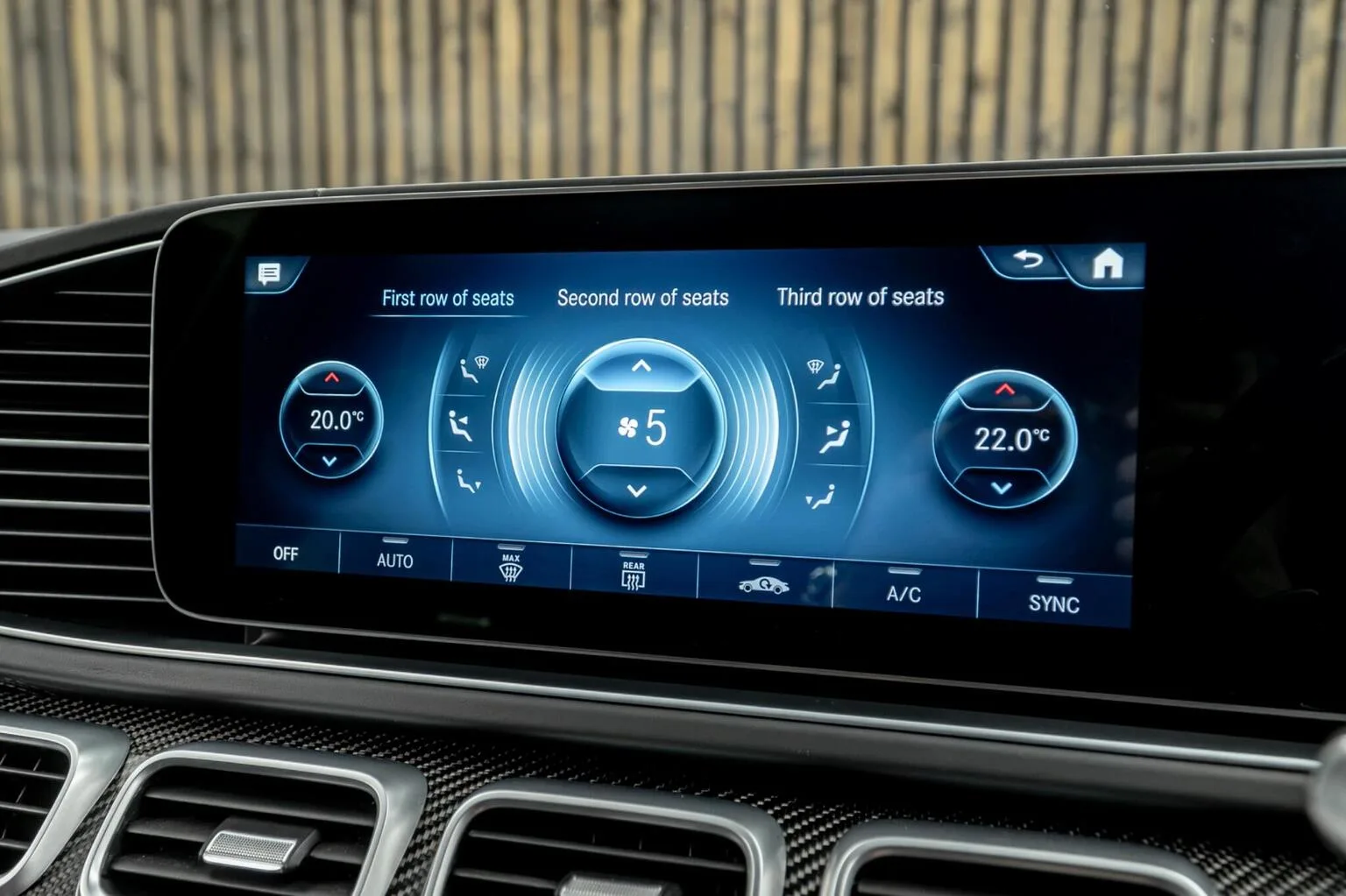 2023 Mercedes-AMG GLS 63 Night Edition, 29/30