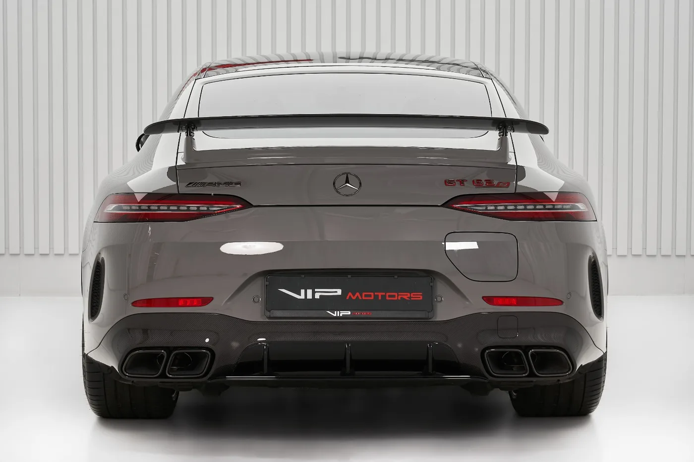 2023 Mercedes-AMG GT 63 S E Performance proposée par un concessionnaire spécialisé à Dubai, Émirats arabes unis, photo 5 sur 10