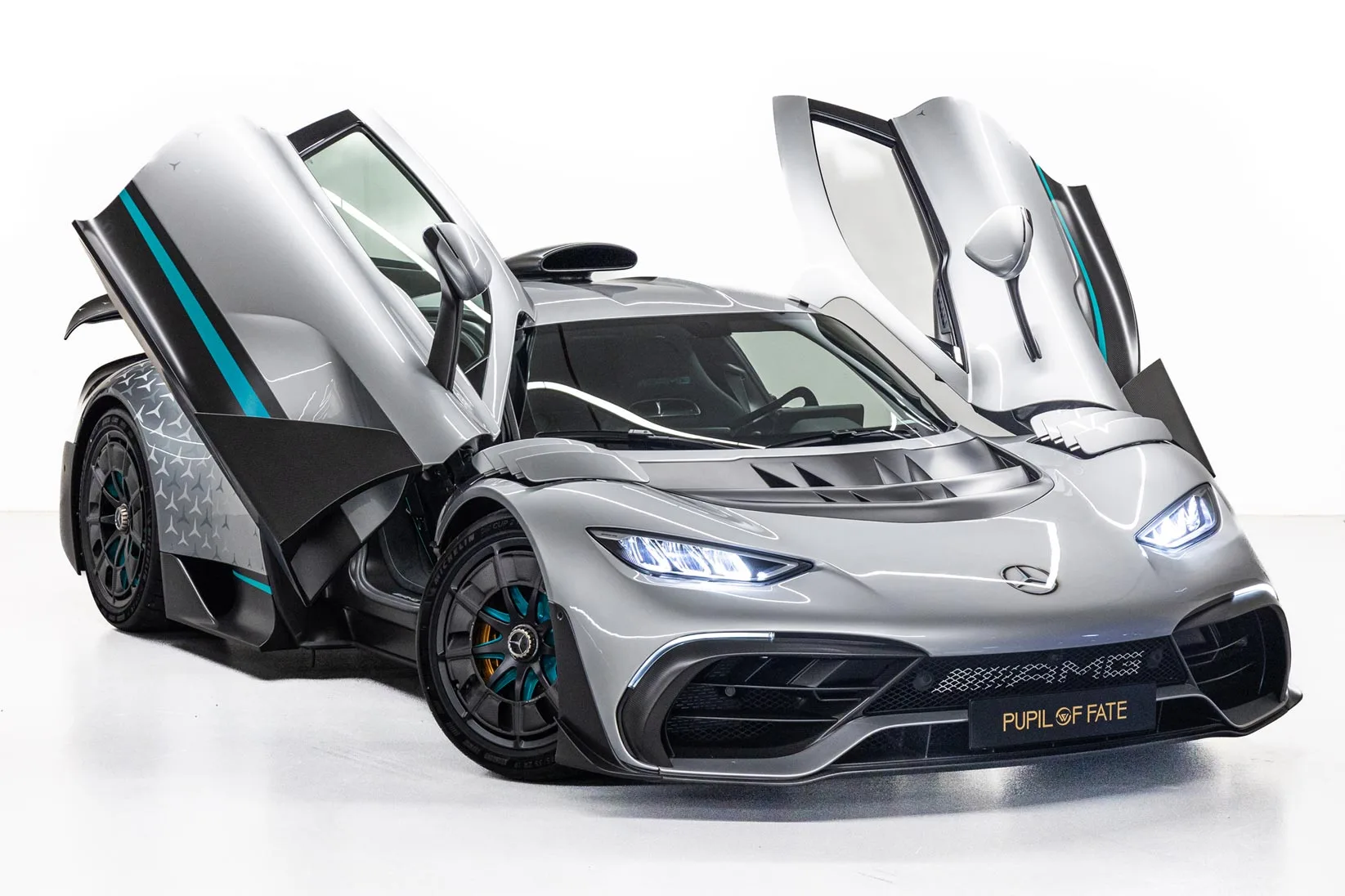 2023 Mercedes-AMG ONE angeboten von einem Fachhändler in Dubai, Vereinigte Arabische Emirate, Hauptfoto