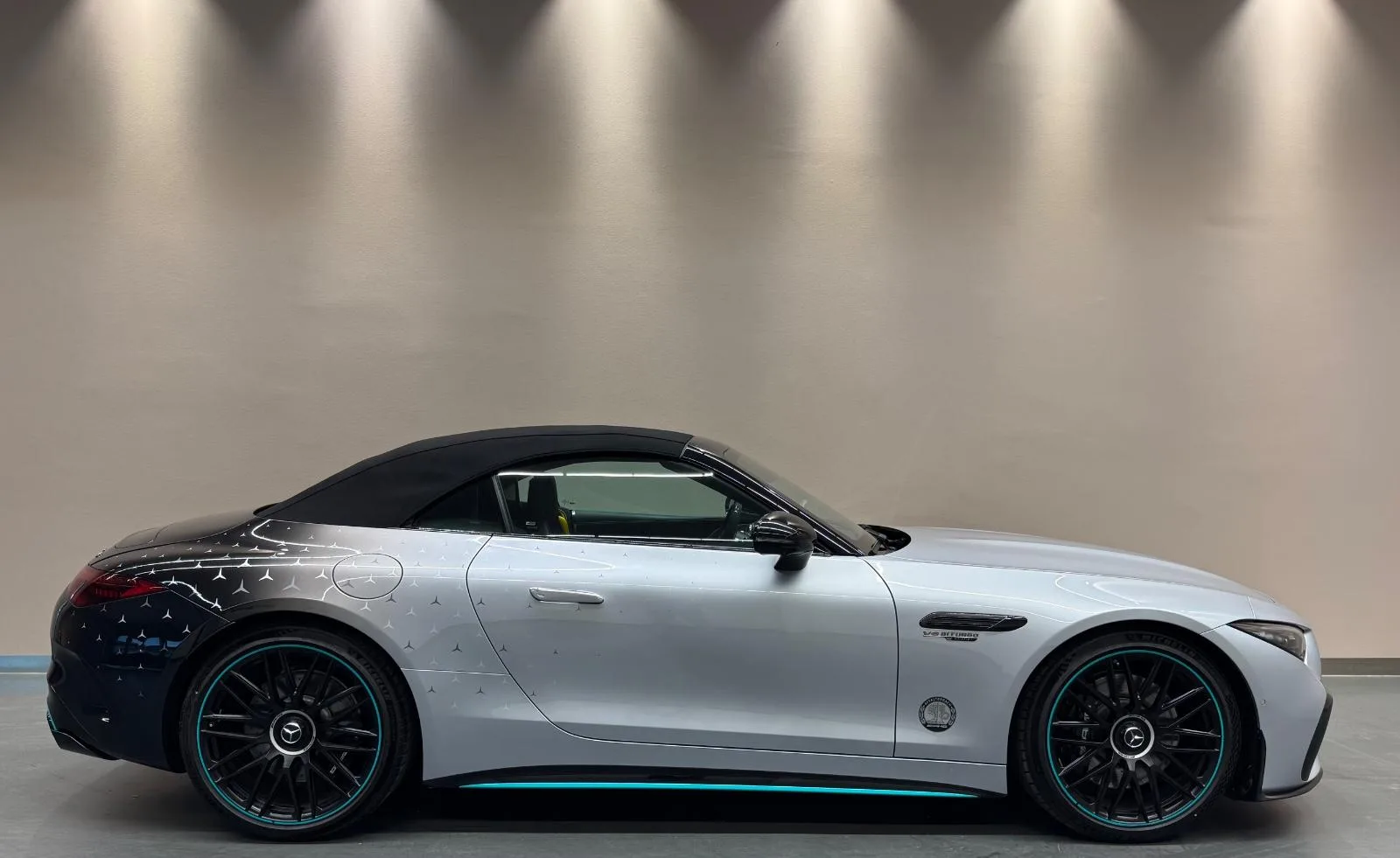 2023 Mercedes-AMG SL 63 Motorsport Collectors Edition, 6/23