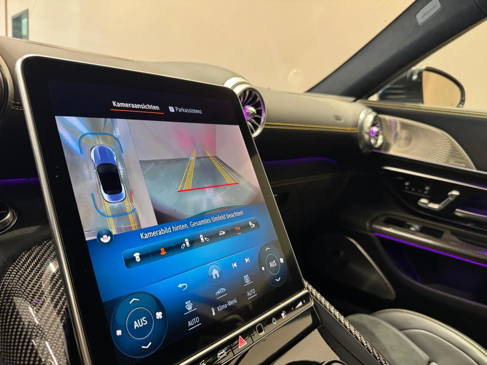 2023 Mercedes-AMG SL 63 Motorsport Collectors Edition, 19/23