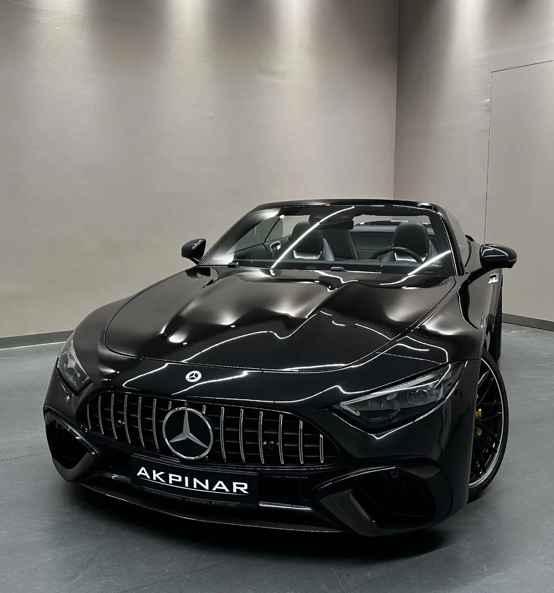 2023 Mercedes-AMG SL 63, 2/28