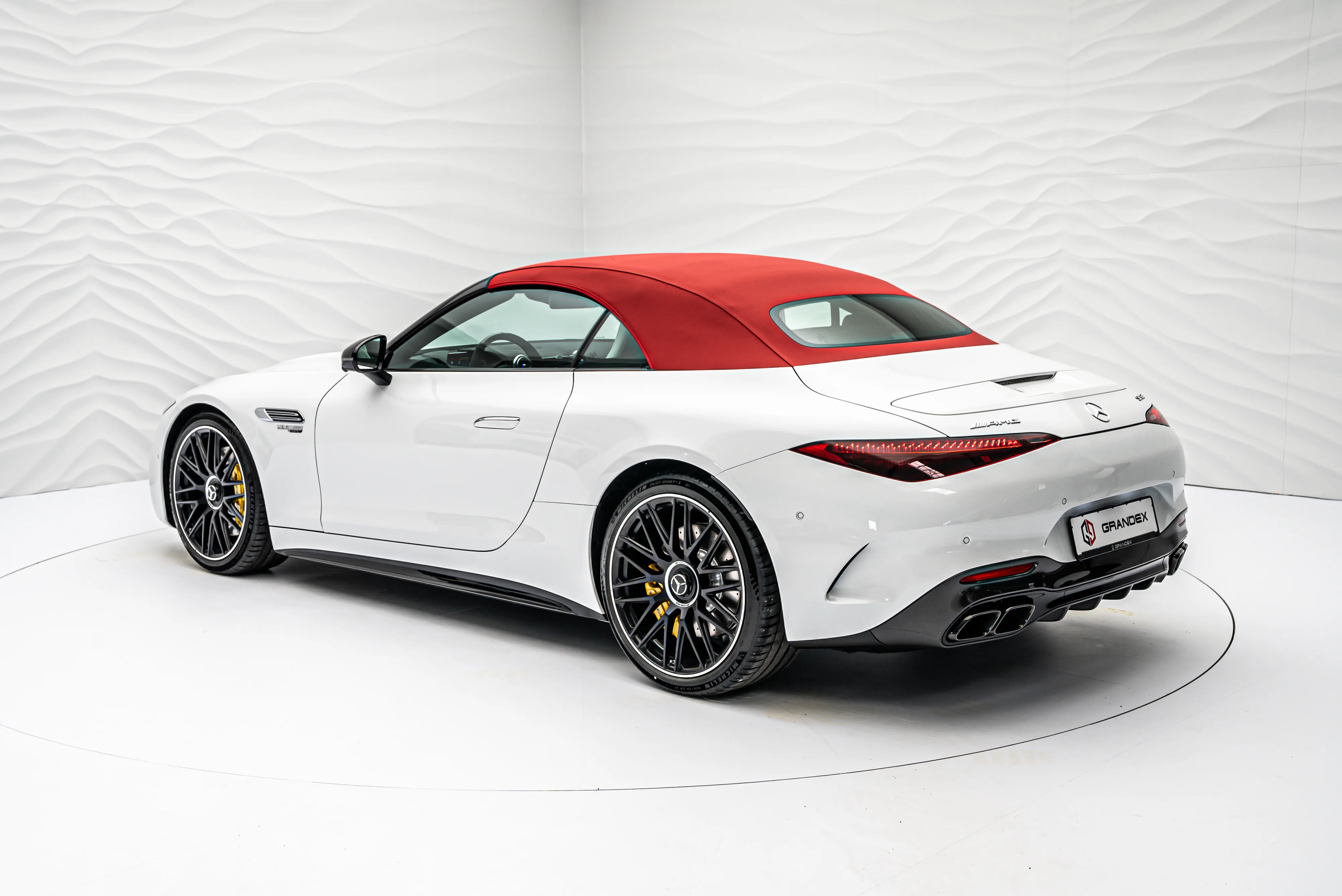 2023 Mercedes-AMG SL 63 4MATIC+, 6/20