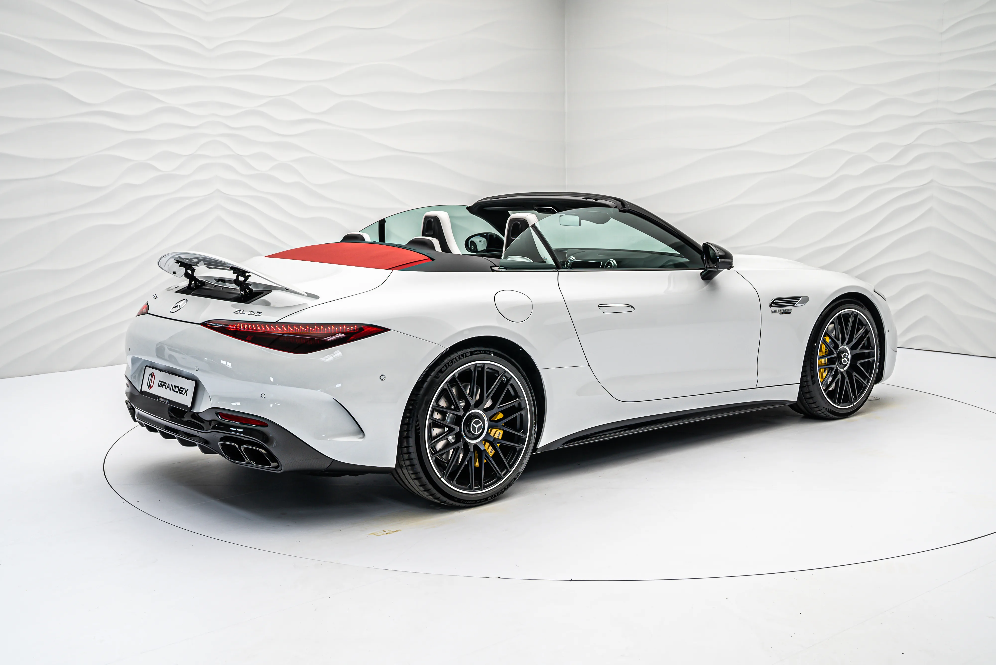 2023 Mercedes-AMG SL 63 4MATIC+, 10/20