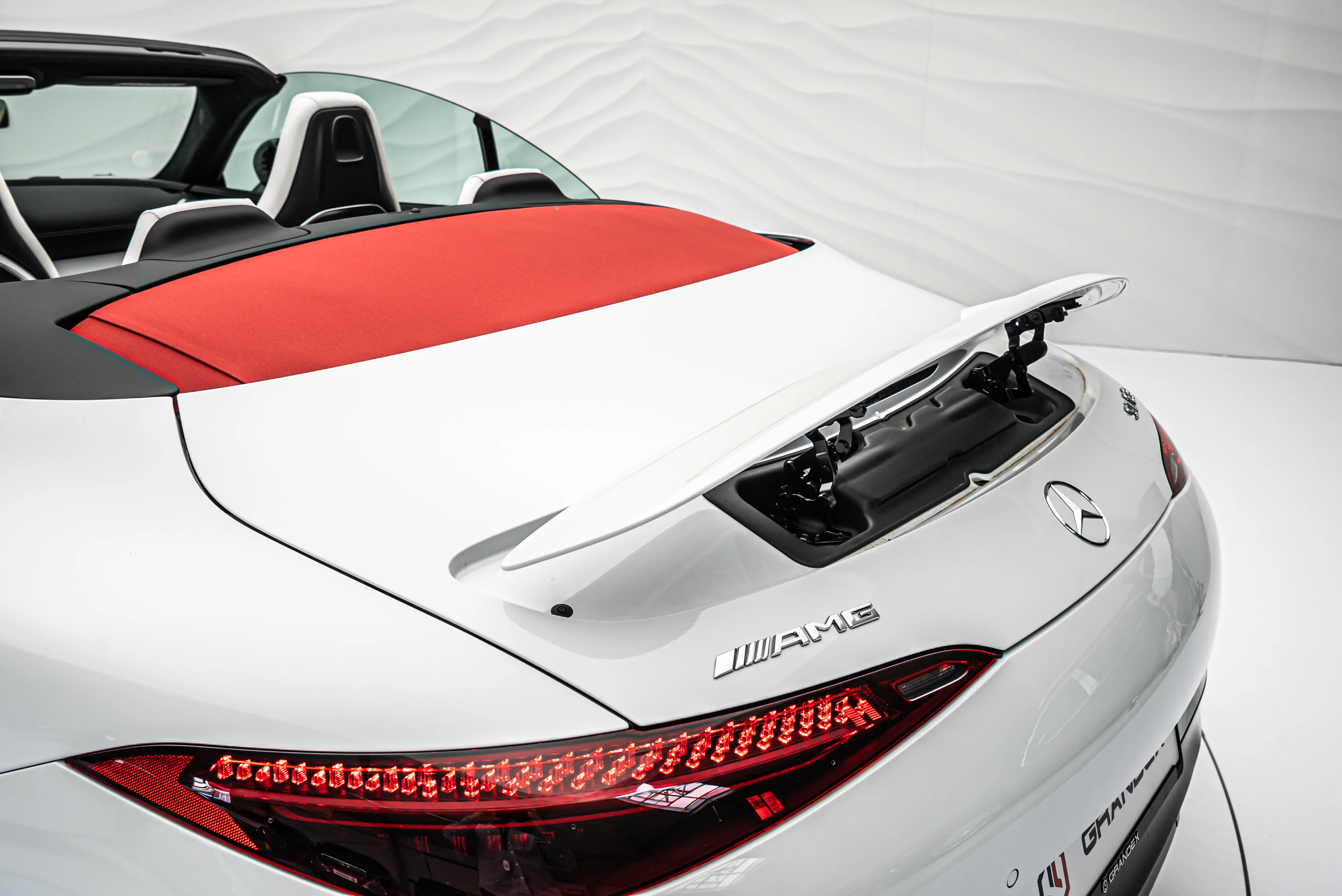 2023 Mercedes-AMG SL 63 4MATIC+, 17/20