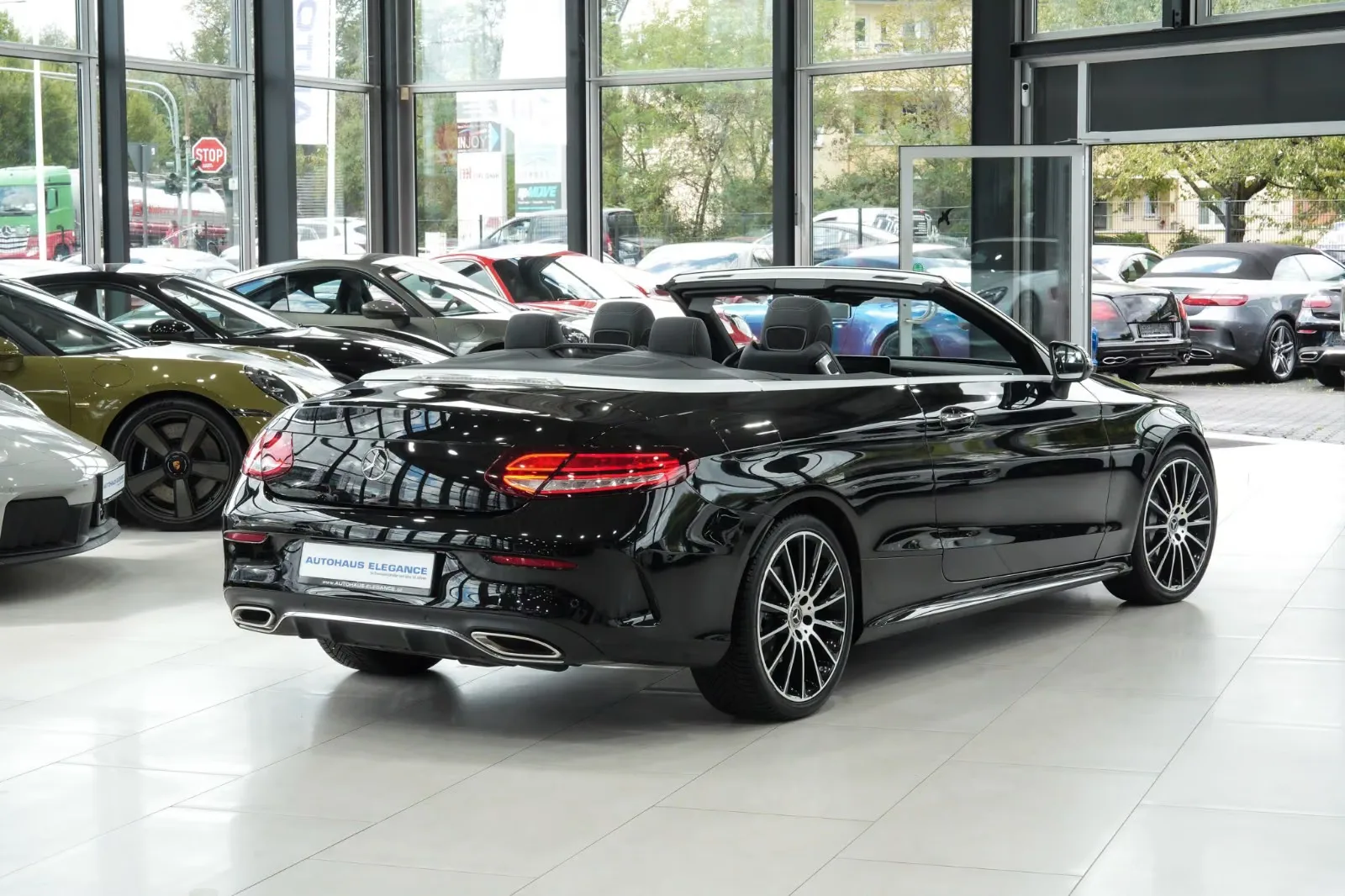 2023 Mercedes-Benz C 180 Cabriolet, 2/30