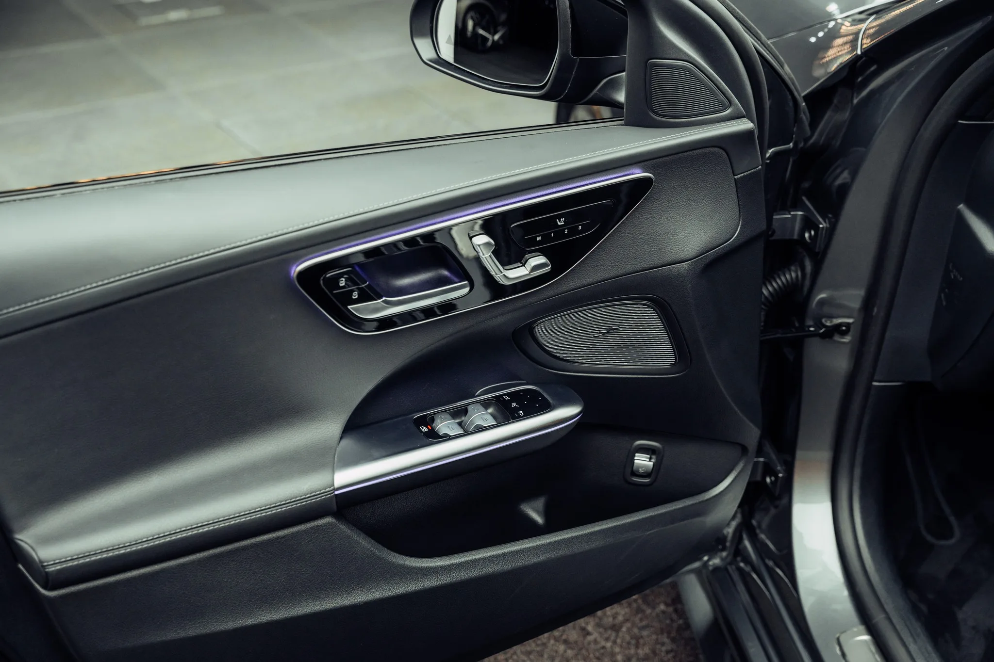 2023 Mercedes-Benz C 300, 13/18