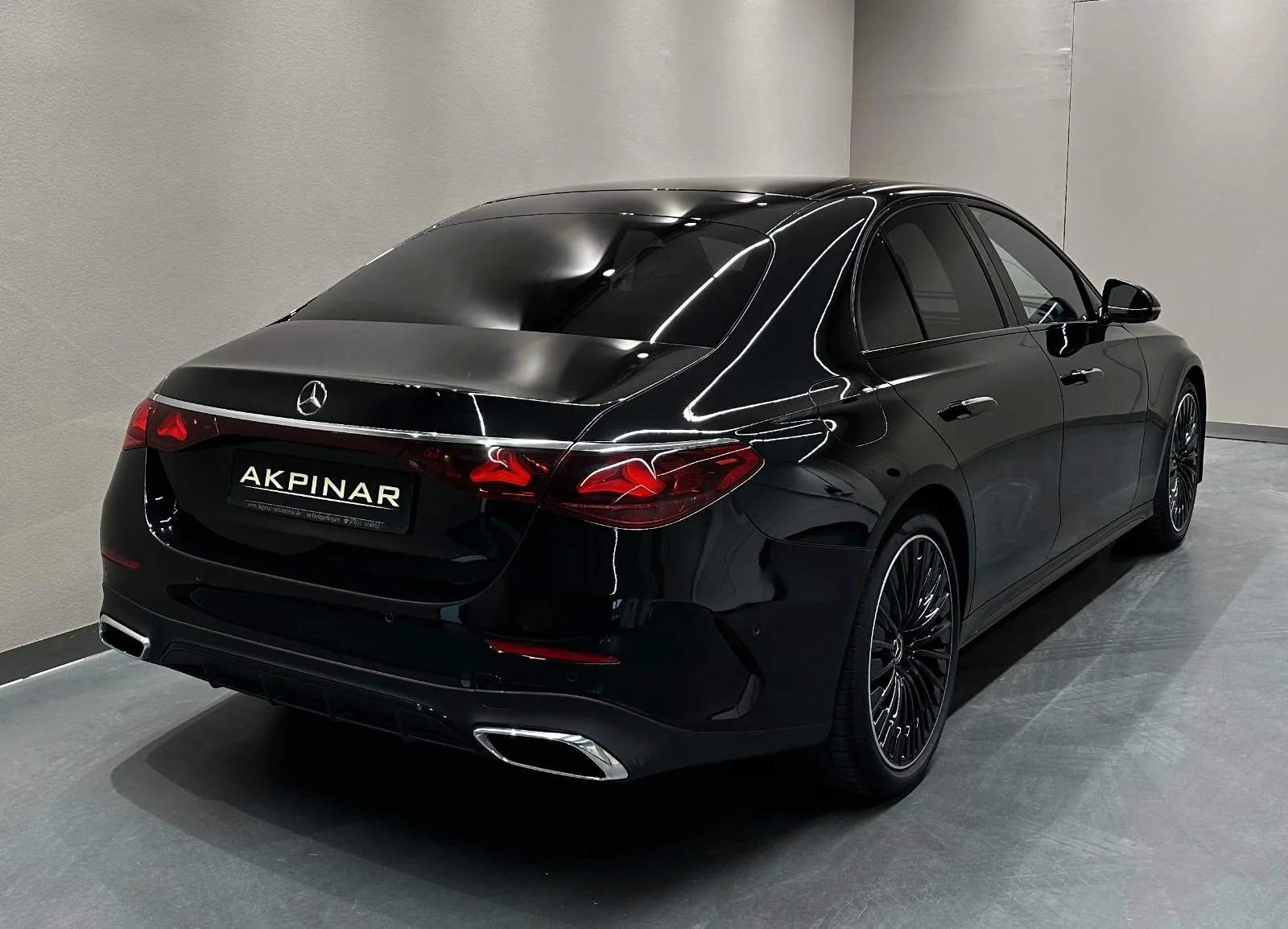 2023 Mercedes-Benz E 220 d AMG Line, Night package, 5/23