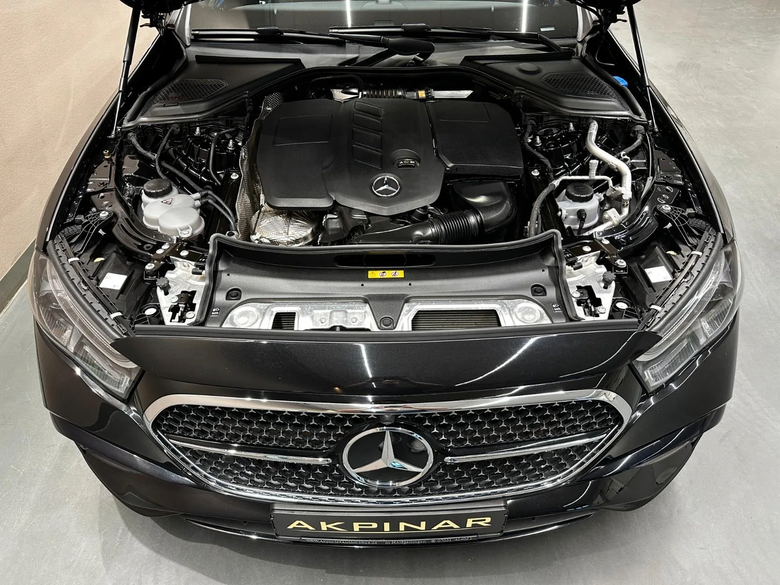 2023 Mercedes-Benz E 220 d AMG Line, Night package, 7/23