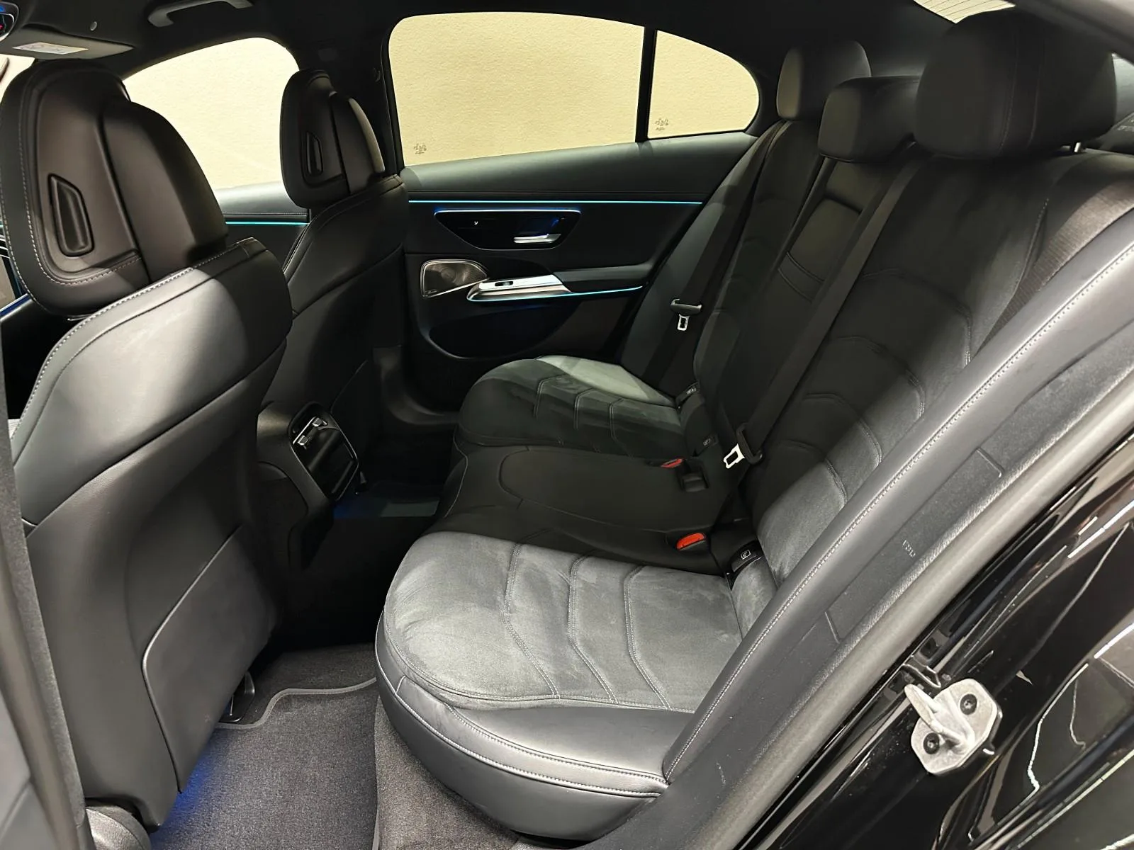 2023 Mercedes-Benz E 220 d AMG Line, Night package, 12/23