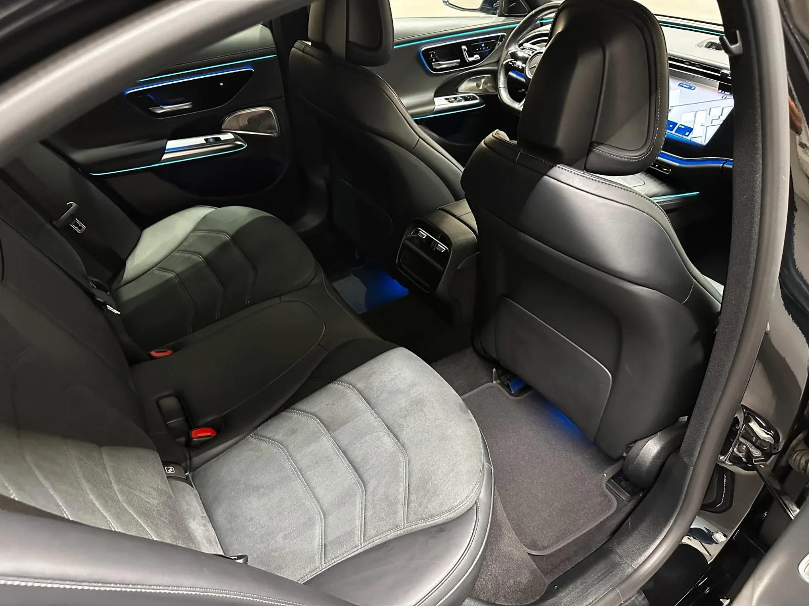2023 Mercedes-Benz E 220 d AMG Line, Night package, 15/23